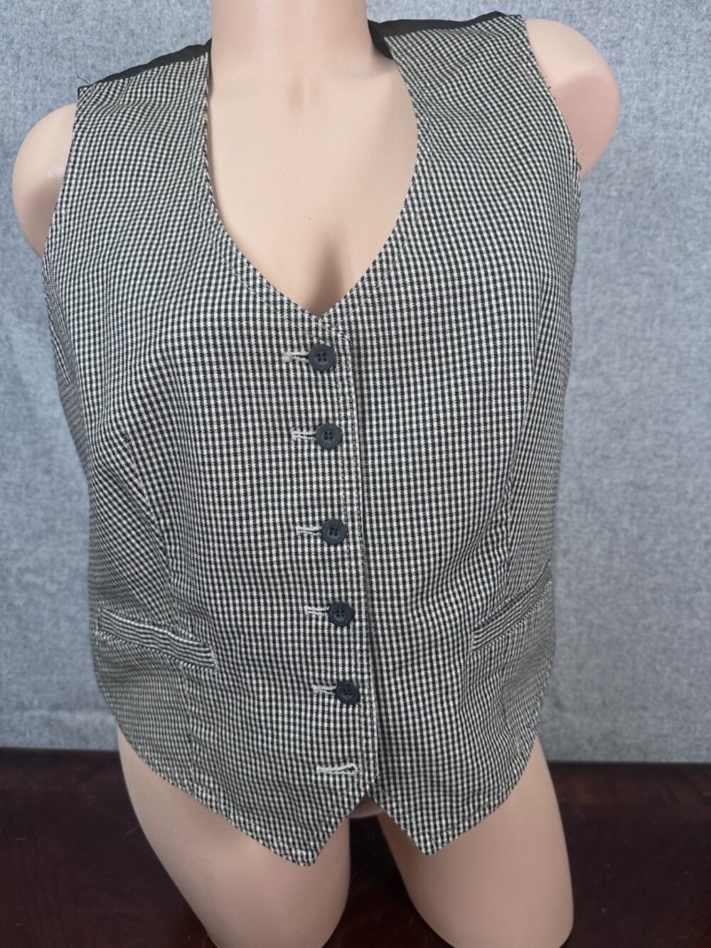 Vintage Liz Claiborne Medium Womens Vest Beige Black Button V-Neck Tie Cotton